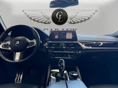 Used 2019 BMW M550i xDrive w/ Dynamic Handling Package AWD/4WD image 11