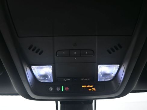 Used 2020 Chevrolet Blazer RS image 13