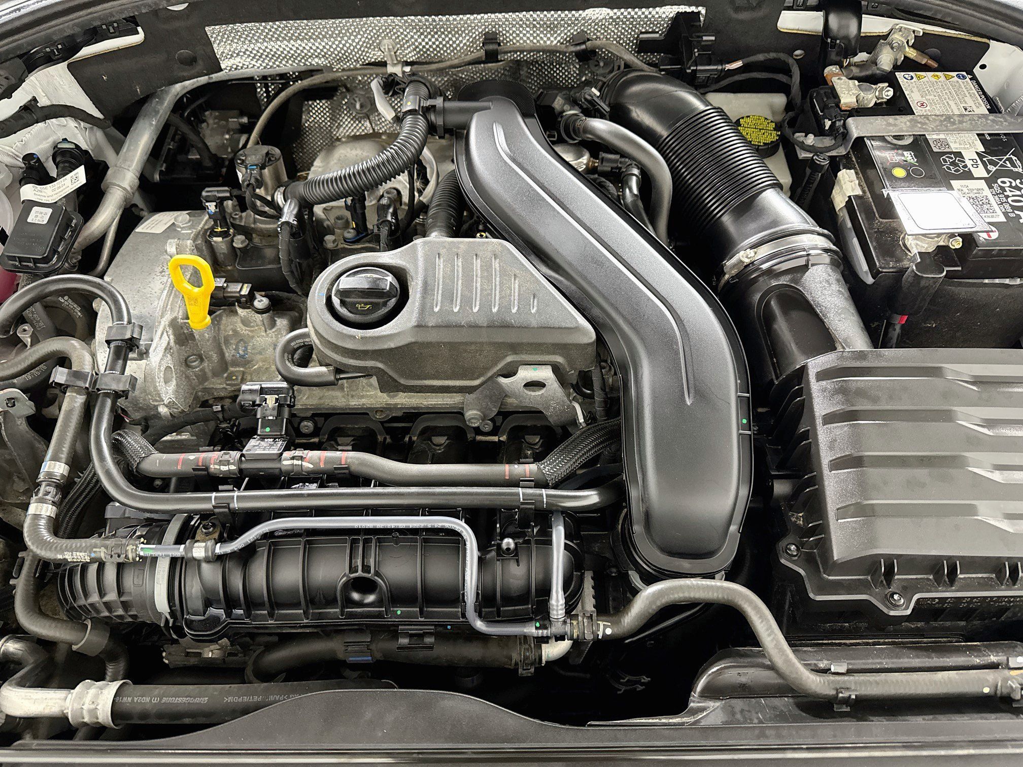 Used 2025 Volkswagen Jetta Sport FWD image 26