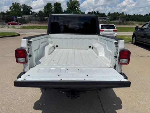 Used 2020 Jeep Gladiator Sport w/ Quick Order Package 24S AWD/4WD image 12