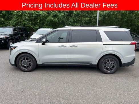 Used 2026 Kia Carnival SX FWD image 5