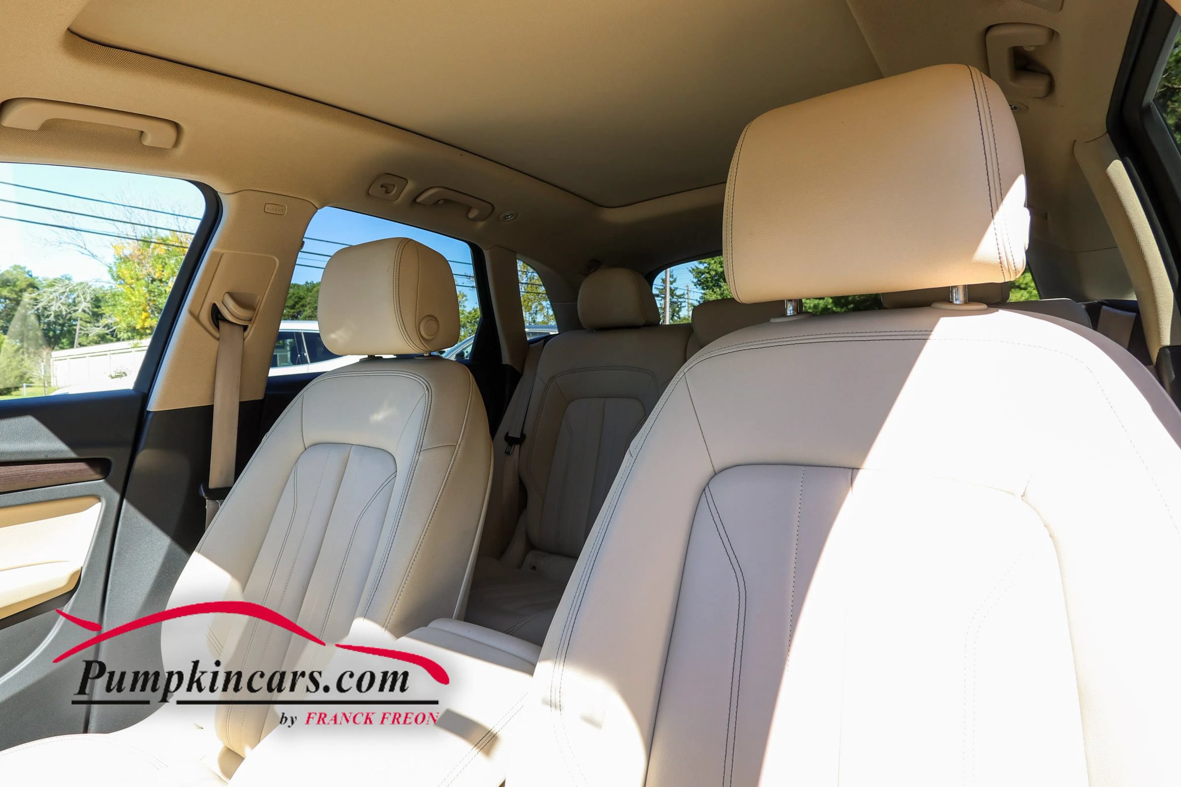 Used 2023 Audi Q5 2.0T Premium w/ Convenience Package AWD/4WD image 16
