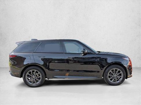 Used 2024 Land Rover Range Rover Sport Dynamic SE AWD/4WD image 4