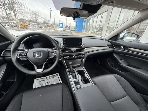 Used 2019 Honda Accord LX image 6
