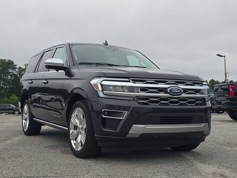 Used 2023 Ford Expedition Platinum RWD image 8