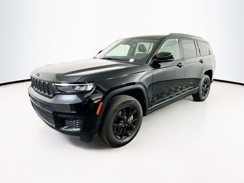 Used 2024 Jeep Grand Cherokee L Laredo AWD/4WD image 3
