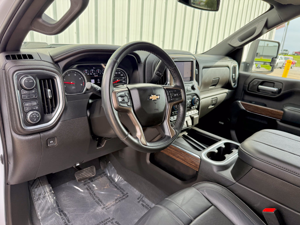 Used 2023 Chevrolet Silverado 2500 High Country AWD/4WD image 10