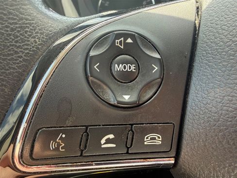 Used 2020 Mitsubishi Outlander AWD image 10