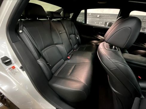 Used 2020 Lexus LS 500 image 30