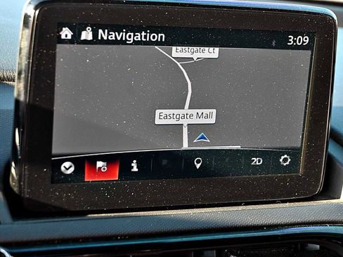 Used 2018 MAZDA MX-5 Miata RF Grand Touring image 16