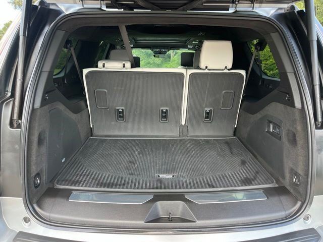 Certified 2025 Cadillac Escalade ESV Sport Platinum w/ LPO, Floor Liner Package AWD/4WD image 5