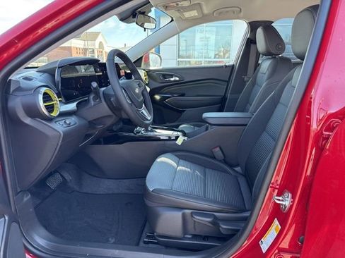 New 2026 Chevrolet Trax LT w/ Driver Confidence Package image 13