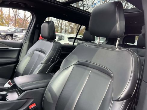 Used 2025 Jeep Grand Cherokee L Limited image 14