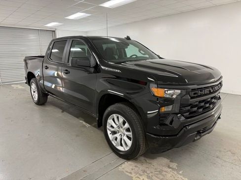 New 2026 Chevrolet Silverado 1500 Custom image 3