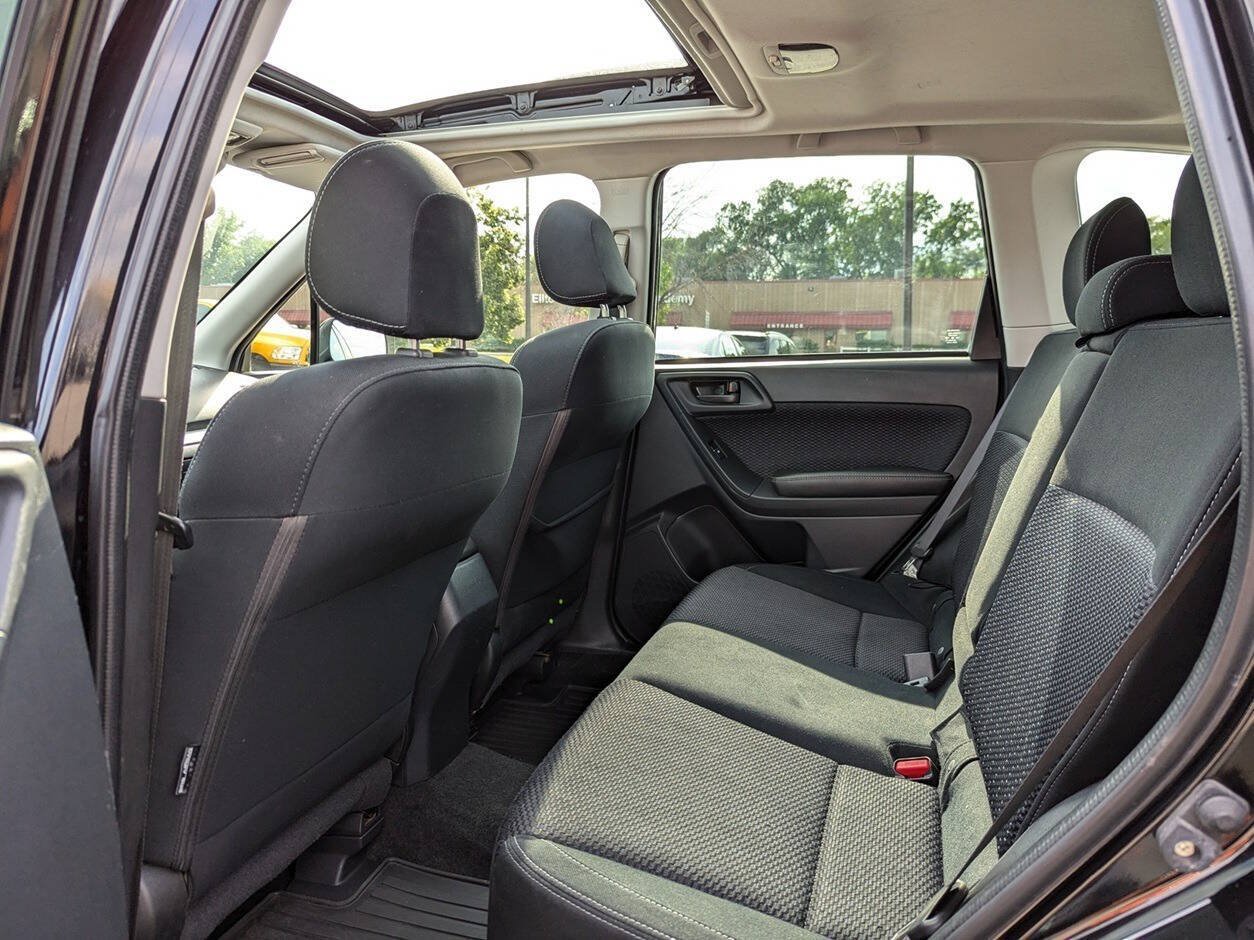 Used 2017 Subaru Forester 2.5i Premium AWD/4WD image 13