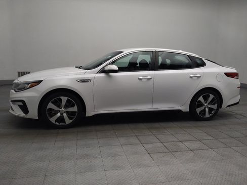 Used 2020 Kia Optima S FWD image 2