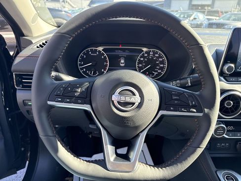 New 2025 Nissan Sentra SR w/ SR Premium Package FWD image 12