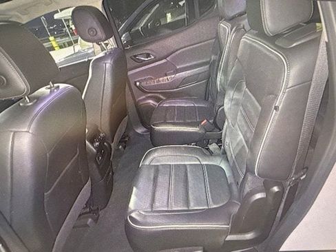 Used 2021 GMC Acadia Denali w/ Denali Technology Package FWD image 7