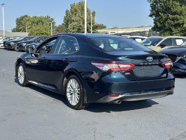 Used 2018 Toyota Camry XLE FWD image 5