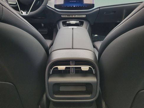 New 2026 Mercedes-Benz E 350 Sedan image 11