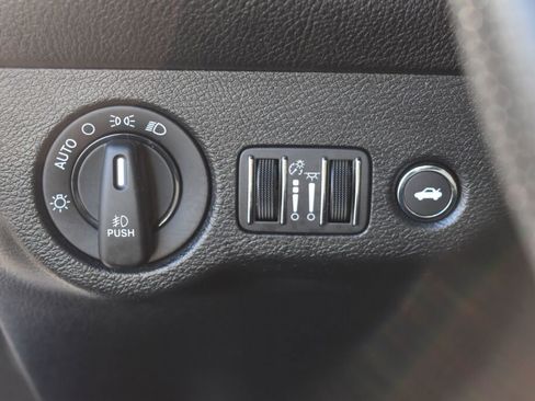 Used 2022 Dodge Challenger R/T image 16