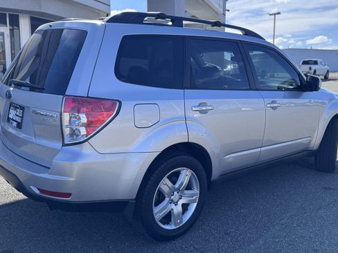 Used 2010 Subaru Forester 2.5X Premium AWD/4WD image 7