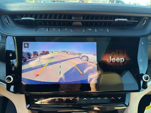 New 2026 Jeep Grand Cherokee Limited w/ Limited Altitude Package image 36