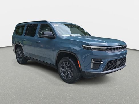 New 2026 Jeep Grand Wagoneer Limited AWD/4WD image 3