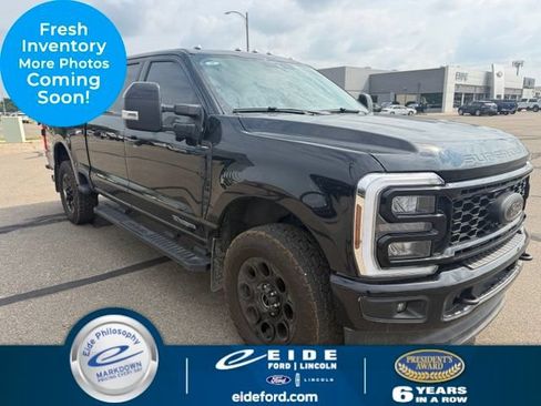 Used 2025 Ford F250 Lariat w/ Black Appearance Package AWD/4WD image 1