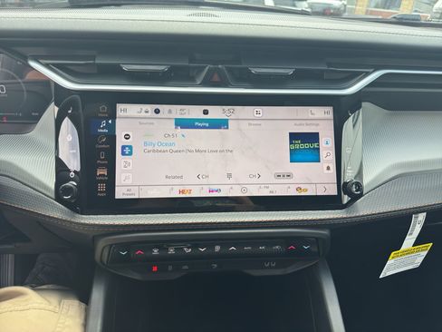 New 2026 Jeep Cherokee Limited AWD/4WD image 27
