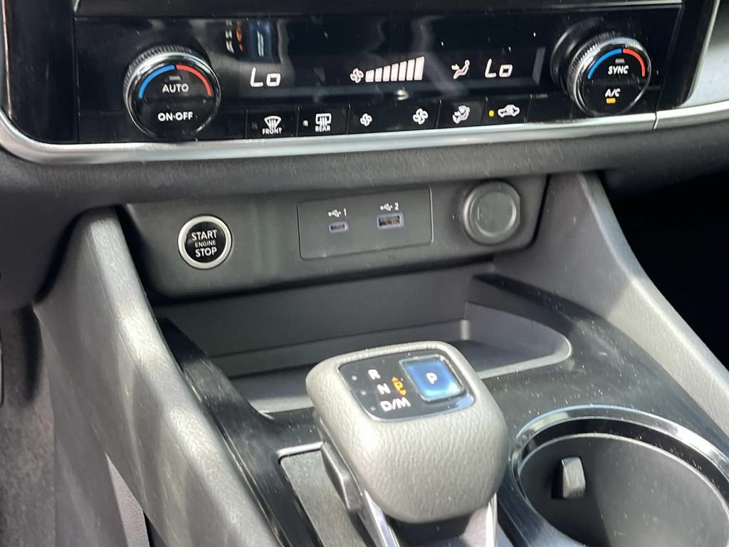 Used 2022 Nissan Rogue SV FWD image 31