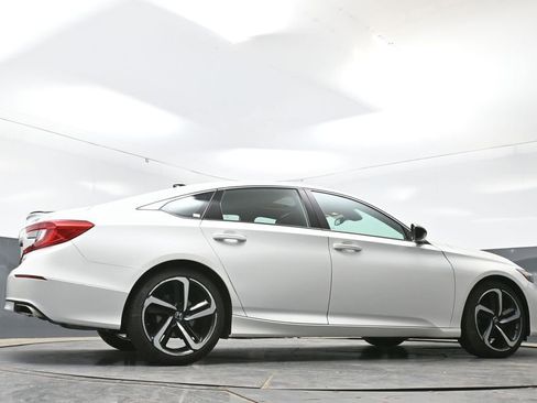 Used 2021 Honda Accord Sport image 46
