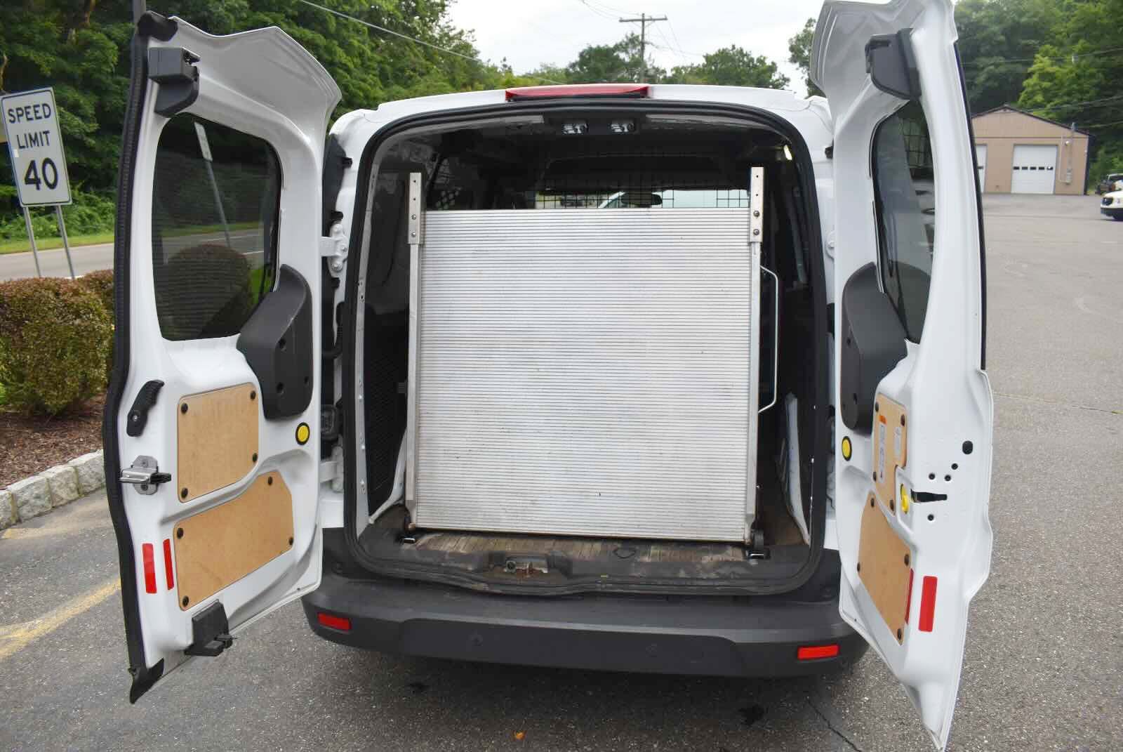 Used 2016 Ford Transit Connect XLT FWD image 14