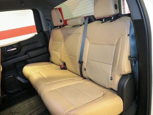 Used 2022 Chevrolet Silverado 1500 Custom image 13