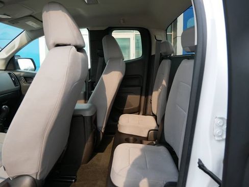 Used 2016 Chevrolet Colorado W/T RWD image 8