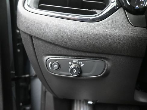 Used 2024 Chevrolet Equinox RS image 16