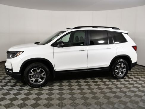 Certified 2022 Honda Passport TrailSport image 9