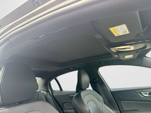 Certified 2024 Volvo S60 B5 Plus w/ Climate Package AWD/4WD image 19