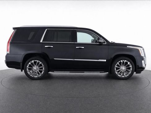 Used 2020 Cadillac Escalade Premium Luxury w/ LPO, Radiant Package RWD image 8
