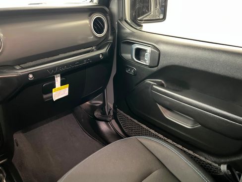 Used 2022 Jeep Wrangler Unlimited Rubicon 4xe w/ Safety Group image 10