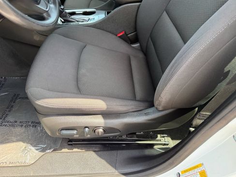 Used 2024 Chevrolet Malibu LT FWD image 14