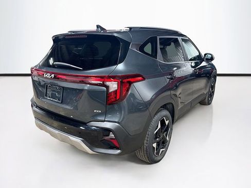 Used 2024 Kia Seltos EX image 7