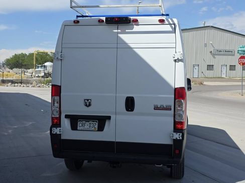 Used 2018 RAM ProMaster 2500 w/ Interior Convenience Group FWD image 6