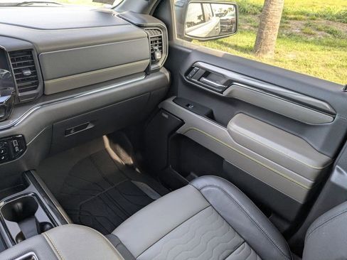 Certified 2022 Chevrolet Silverado 1500 ZR2 w/ Technology Package AWD/4WD image 22