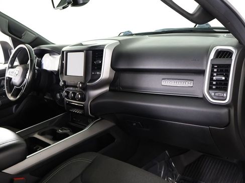 Used 2019 RAM 1500 Big Horn image 25