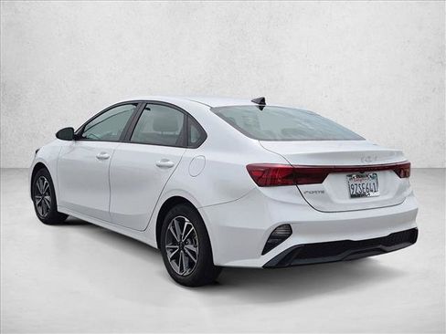 Used 2023 Kia Forte LXS w/ LXS Technology Package FWD image 7