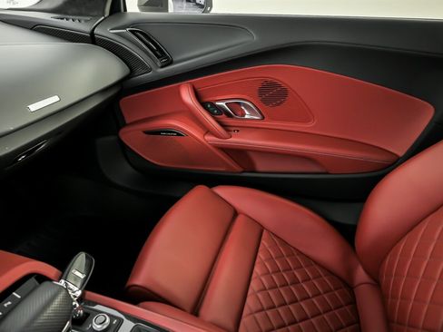 Used 2020 Audi R8 V10 performance image 38