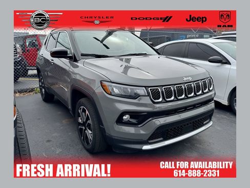 Used 2023 Jeep Compass Limited image 1