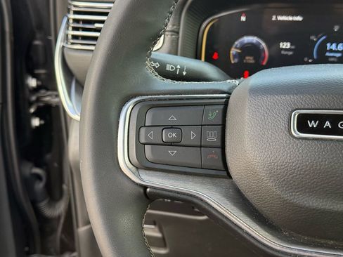 Used 2023 Jeep Wagoneer Series II w/ Convenience Group I image 15