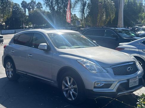 Used 2017 INFINITI QX50 2WD image 1